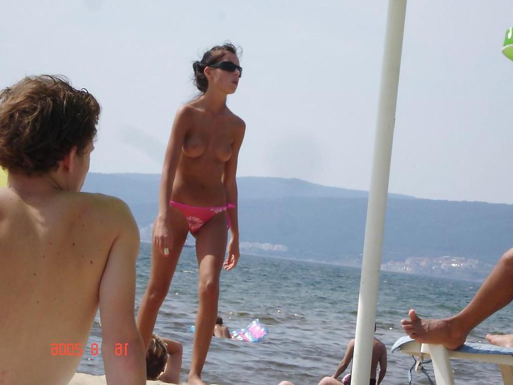 25P Bulgarian Beach Girls from Black Sea