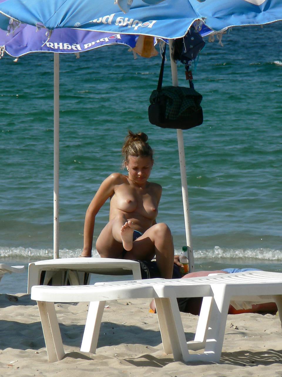 25P Bulgarian Beach Girls from Black Sea