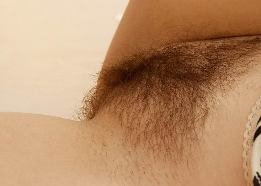 15P beautiful amateur girl with hairy pussy