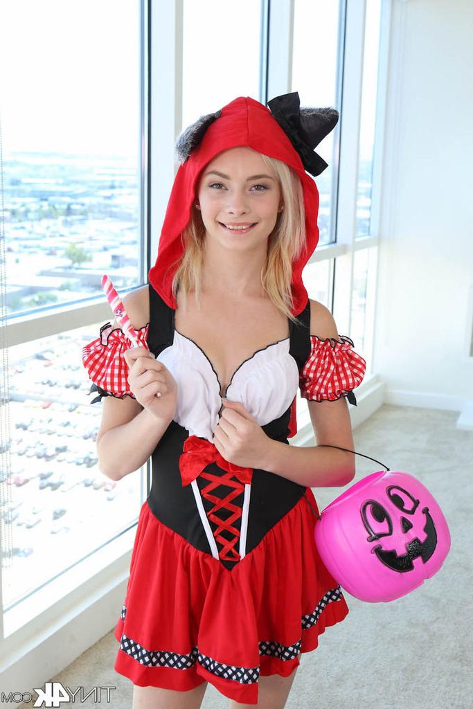 9P Petite Maddy Rose sits on a fat cock for Halloween 