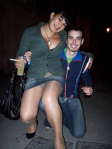 25P Nylon - upskirt - leg 16