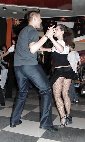 25P Nylon - upskirt - leg 16