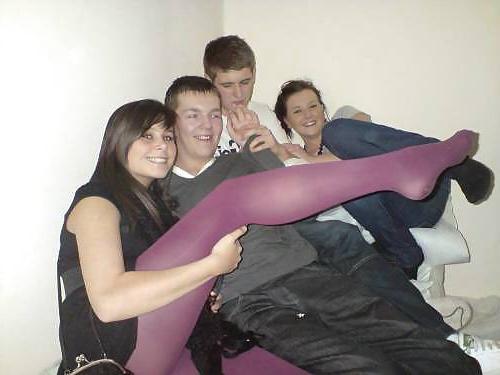 25P Nylon - upskirt - leg 16