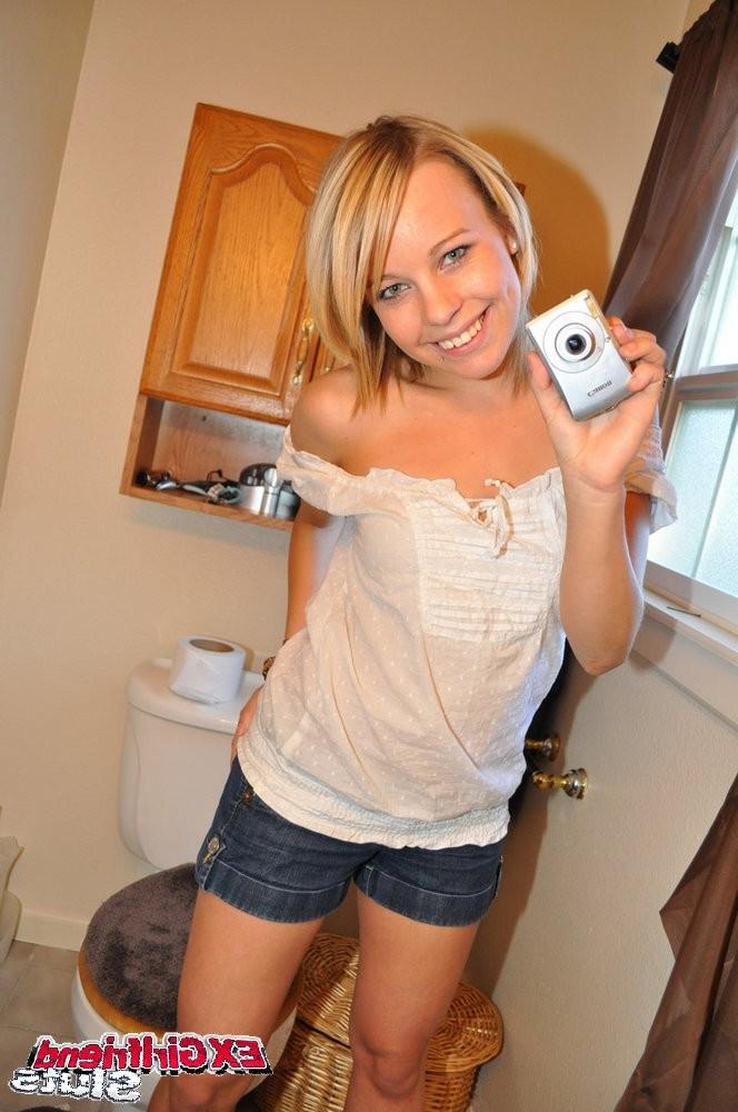 15P Blonde teen girlfriend posing