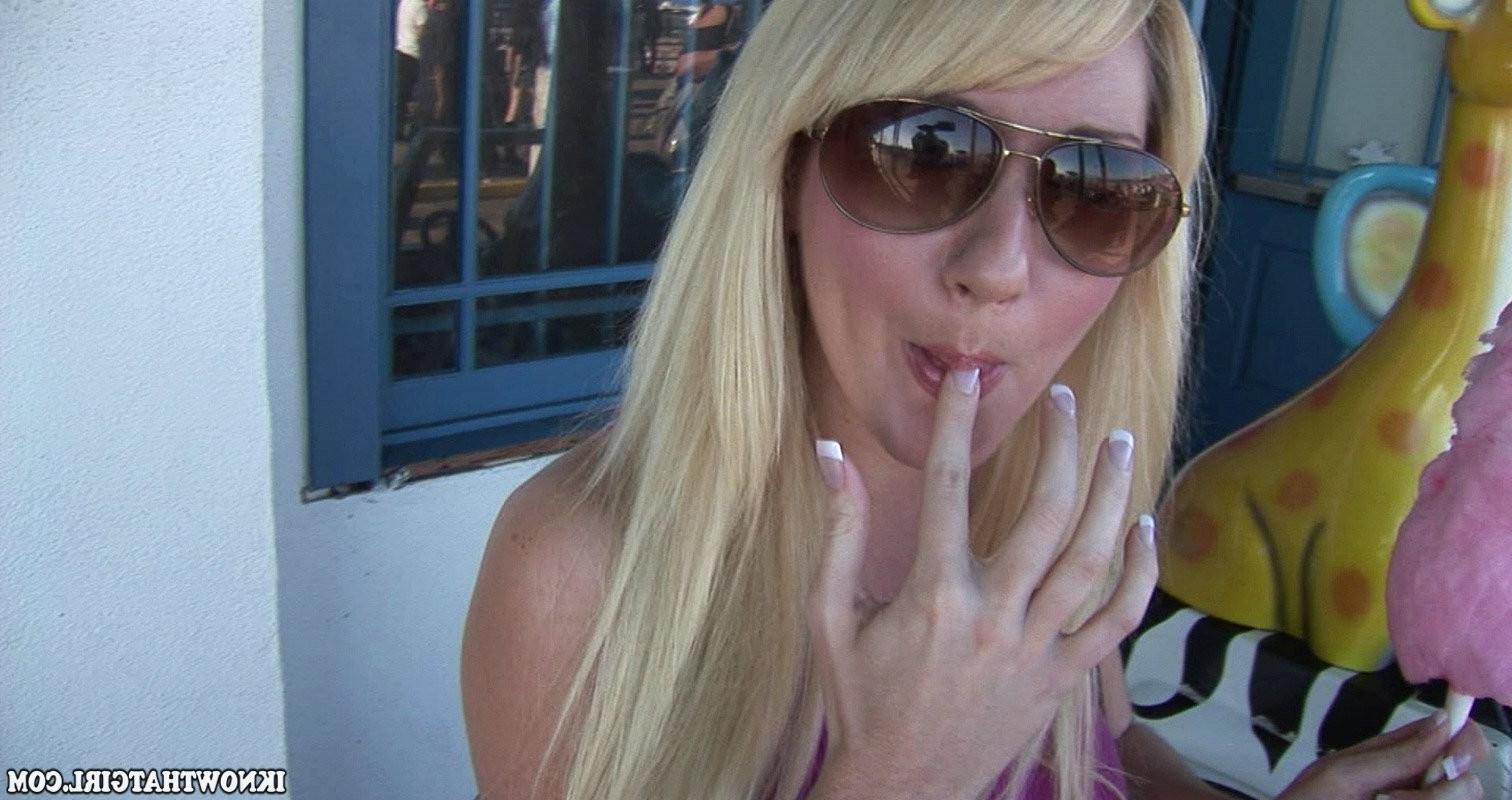 10P My hot blonde girl in hardcore with me