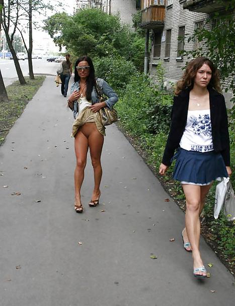 17P PUBLIC NUDITY: FLASHING TITS & PUSSY