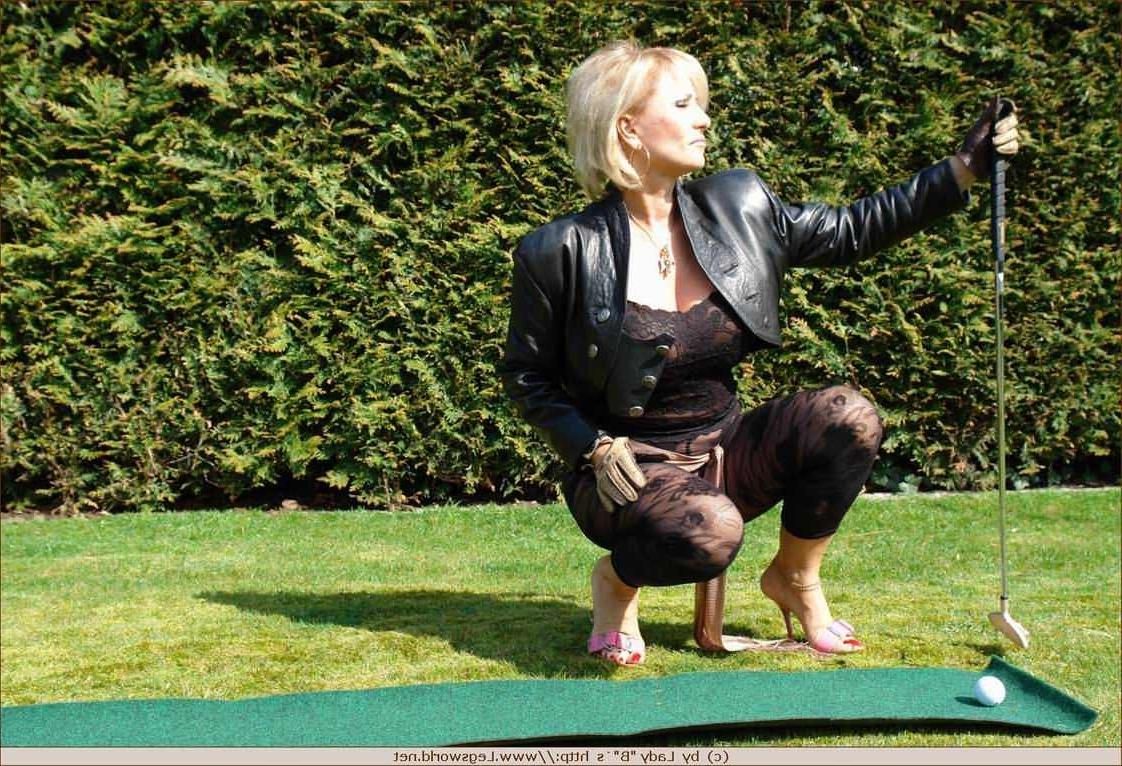 12P Leggy amateur lady Barbara playing golf