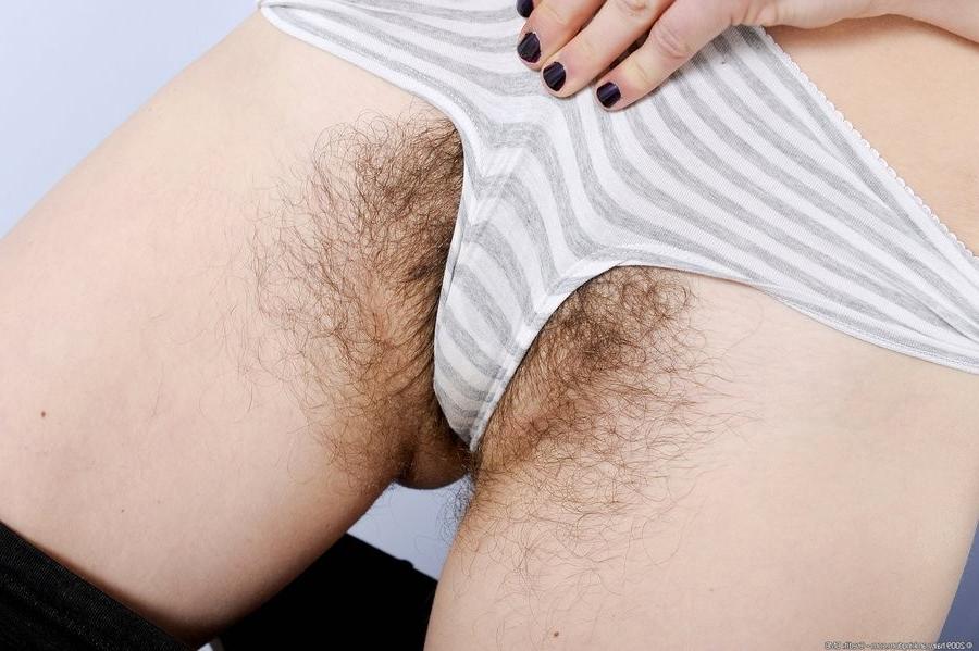 16P Super Hairy Blonde Hottie Shows Her Furry Pussy And Armpits
