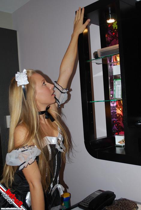 15P Kinky young housemaid gets naughty