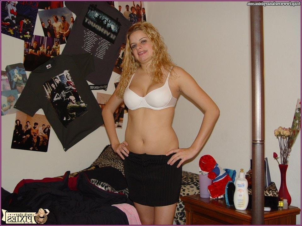 16P amateur blonde slut