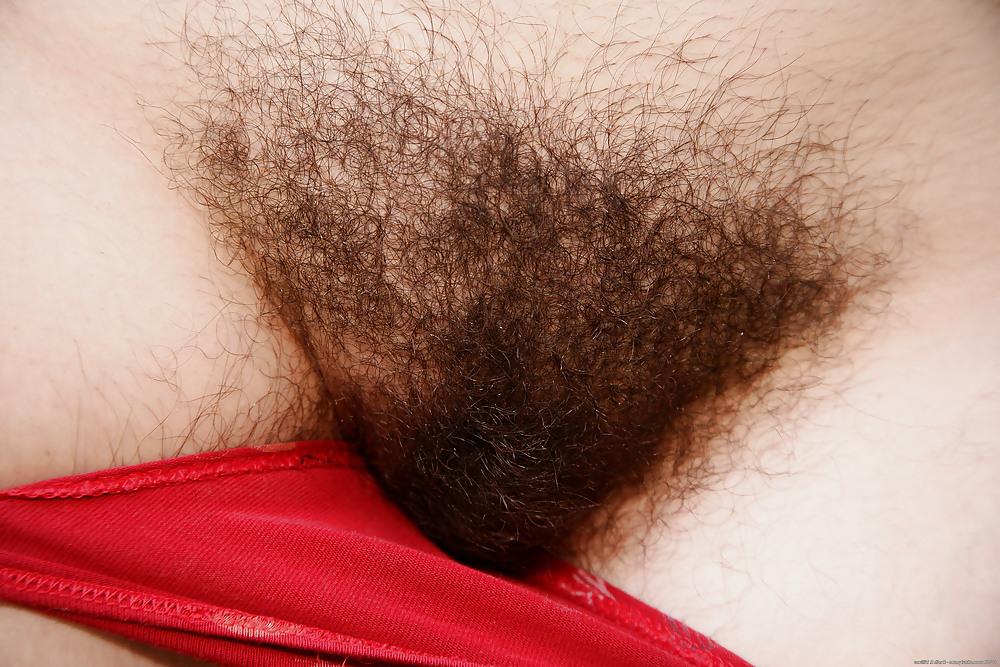25P Hairy hippy chick 1