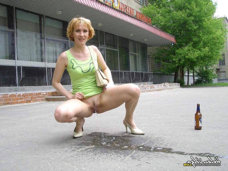 16P russian amateur blonde pee on the street