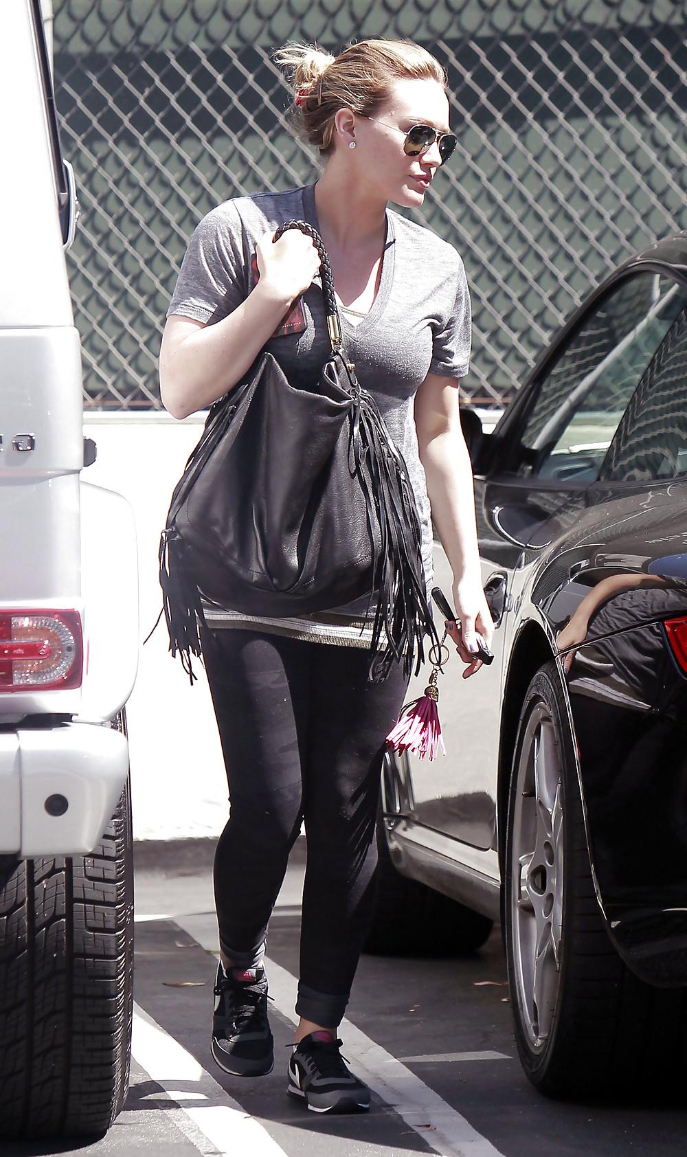11P Hilary and Haylie Duff Looking Good in Workout Cloths