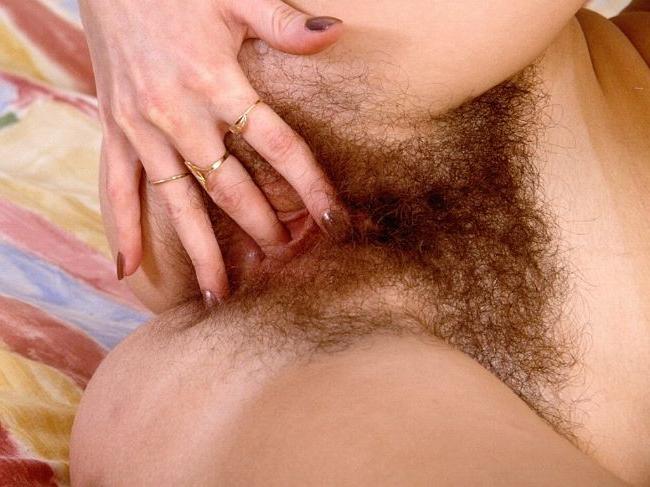 16P Blonde shows her very hairy pussy