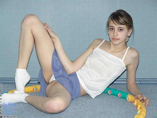 20P Blonde coed nympho spreading hole