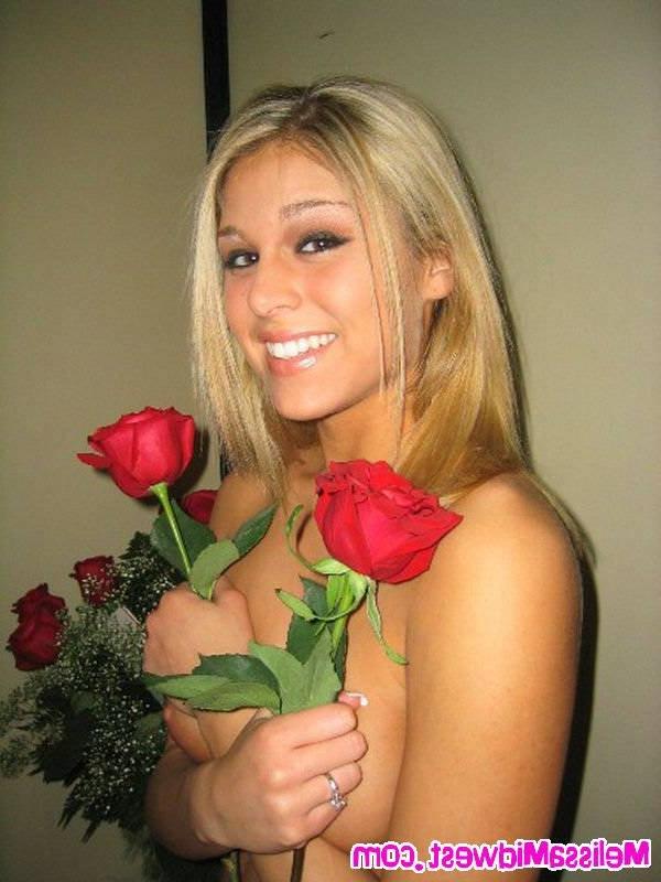 16P Teen hottie in bed with teddy and roses