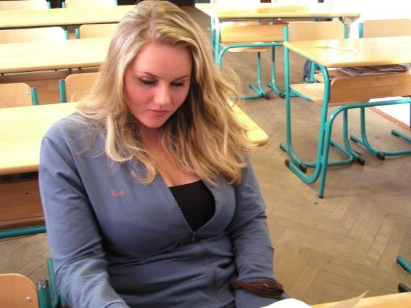 16P Plump busty college girl gets some