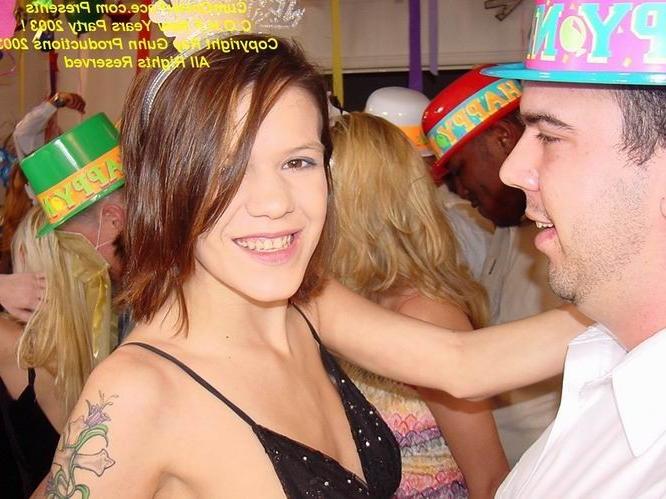 16P Blonde girl gangbang and messy facial