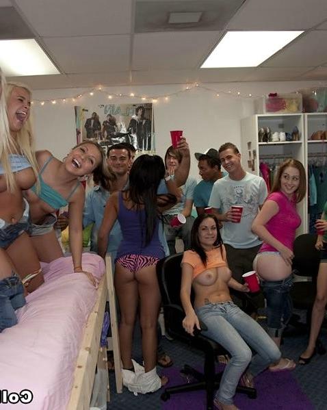 16P Group fucking in college dorm