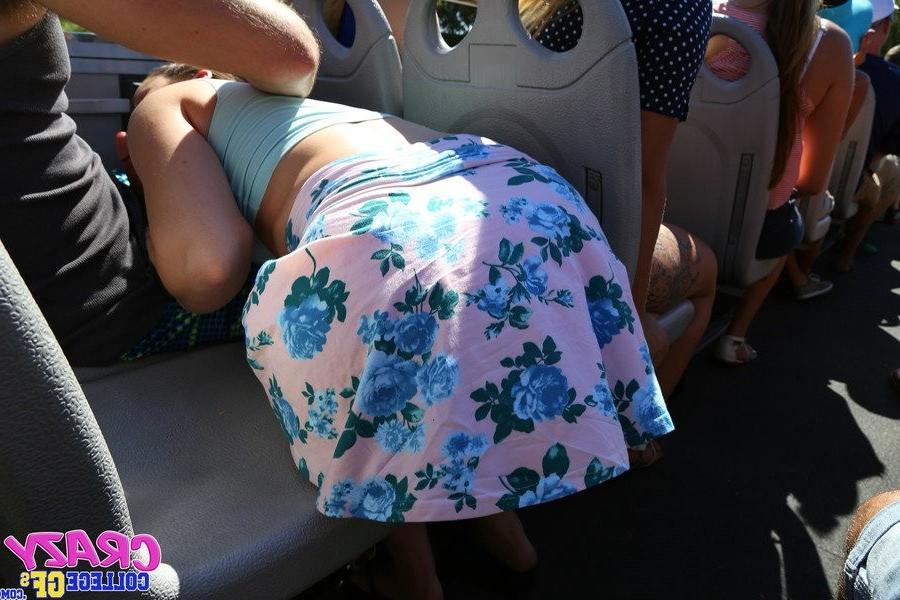 12P College girlfriend scuking cock in public