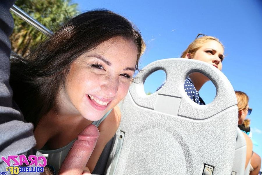 12P College girlfriend scuking cock in public