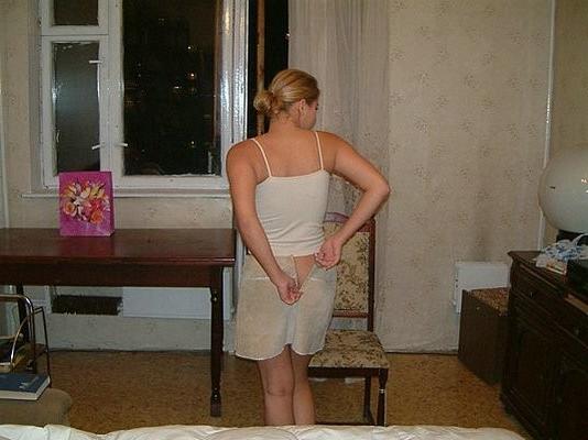 12P Amateur girls next door posing near Xmas tree