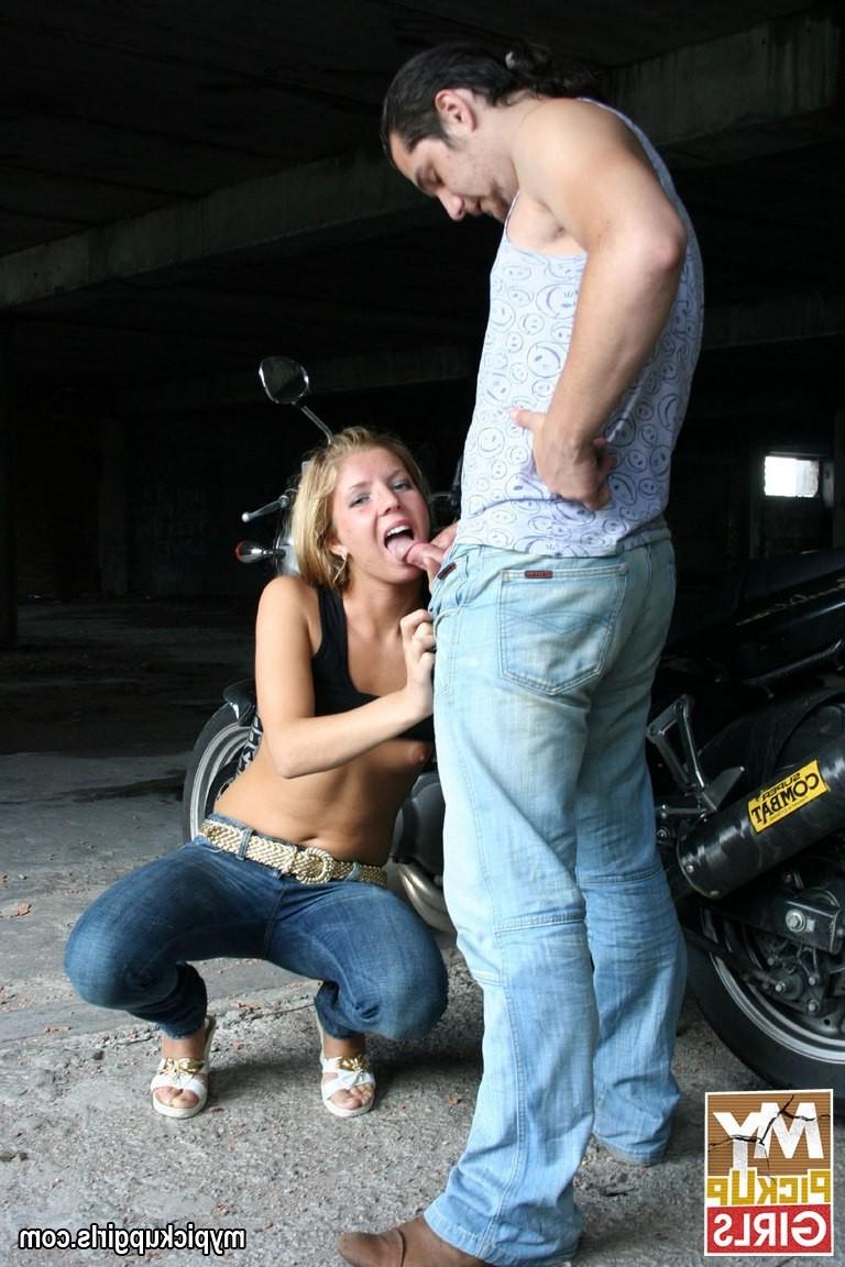 20P Girl with small tits drilled hard at building place