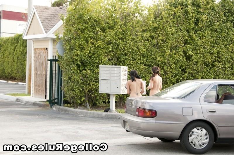 15P Hot college girls love blowjob