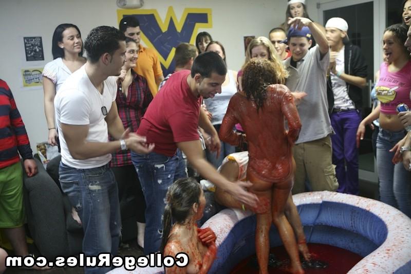 15P Tattooed college girl is getting pounded in a hard way