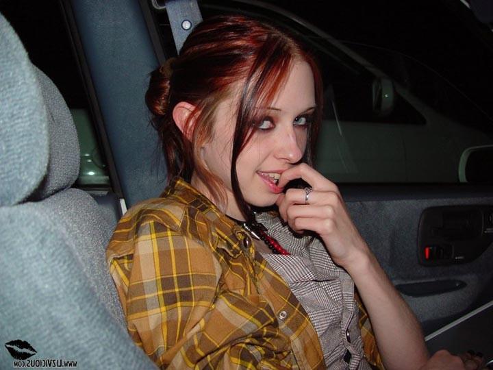 16P Cute redhead teen babe doing amazing blowjob in her car