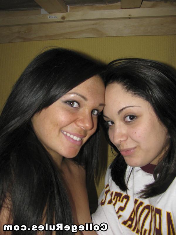 15P College girl blowjob then gets her pussy licked and fingered