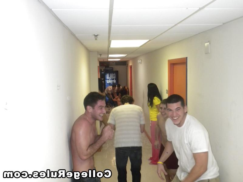 15P College girls are drunk then fingers each others pussies