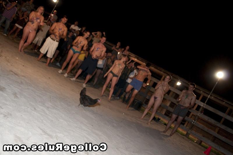 15P College girls were drunk then gives every men sloppy blowjob