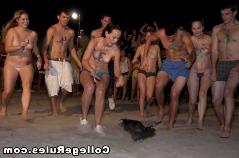 15P College girls were drunk then gives every men sloppy blowjob