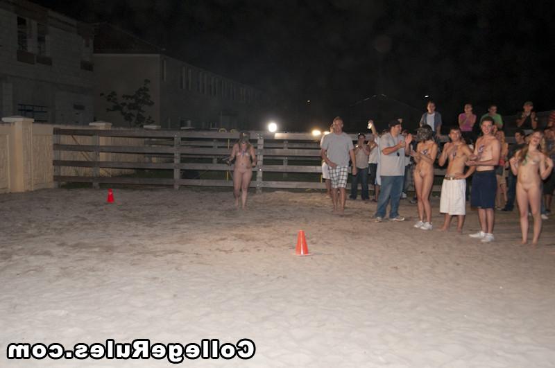 15P College girls were drunk then gives every men sloppy blowjob