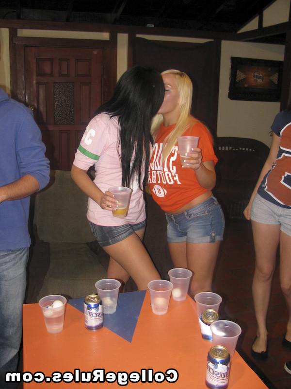 15P Redhead chick and her girlfriend are having girl to girl sex