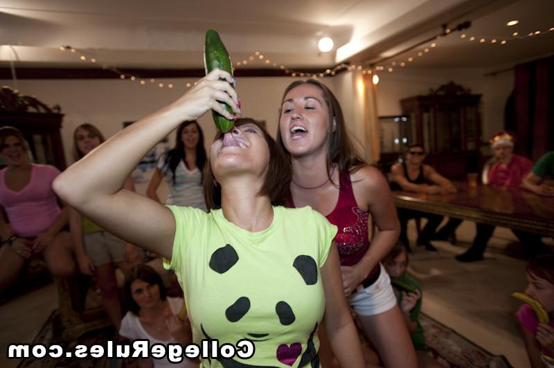 15P Tattooed college girl is getting pounded in a hard way