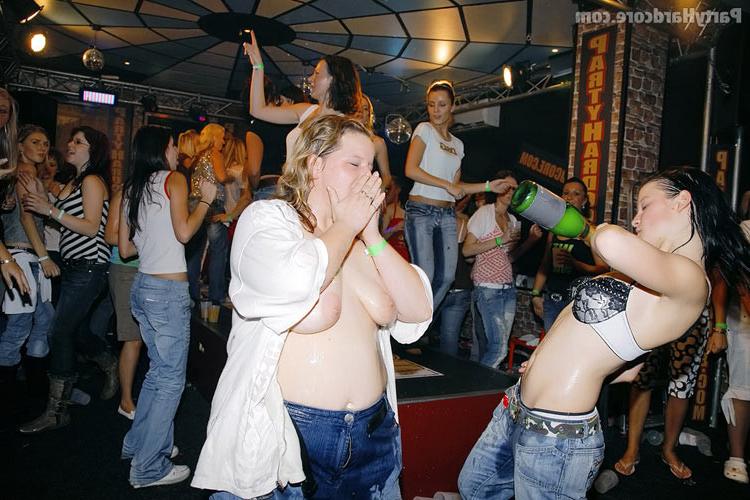 16P Seduction and groupsex with chick amateurs