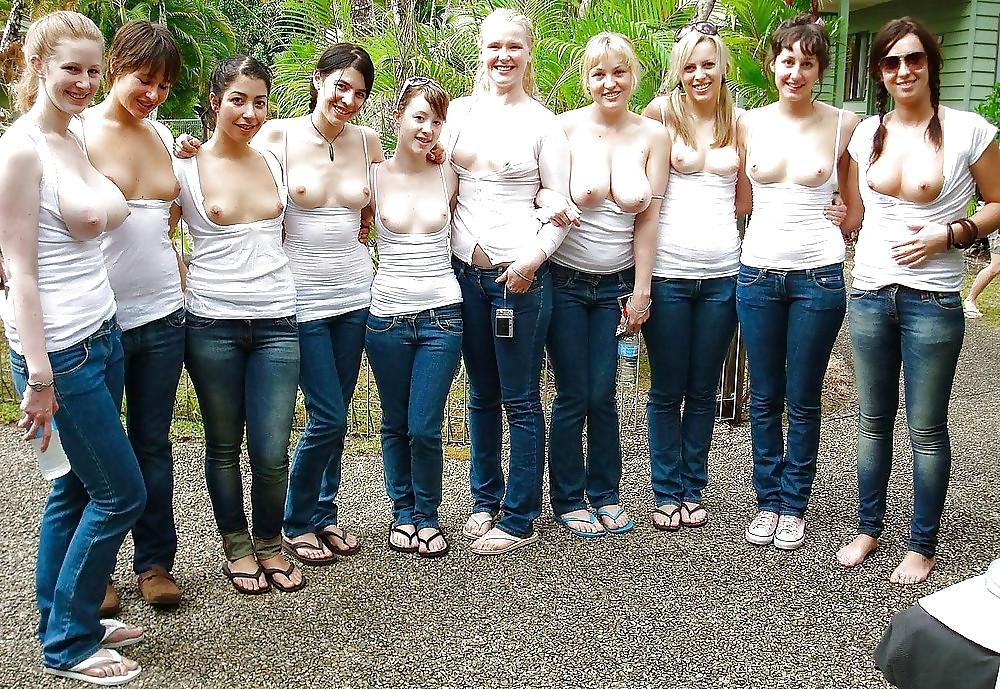 20P Flashing girls