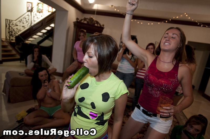 15P College drunk girls is having a girl to girl sex after party