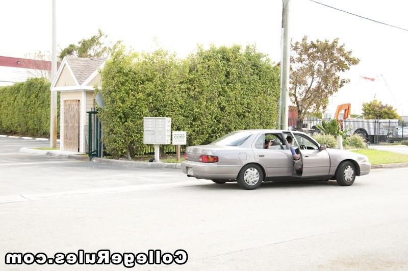15P Drunk college girl gives her man a non-stop blowjob