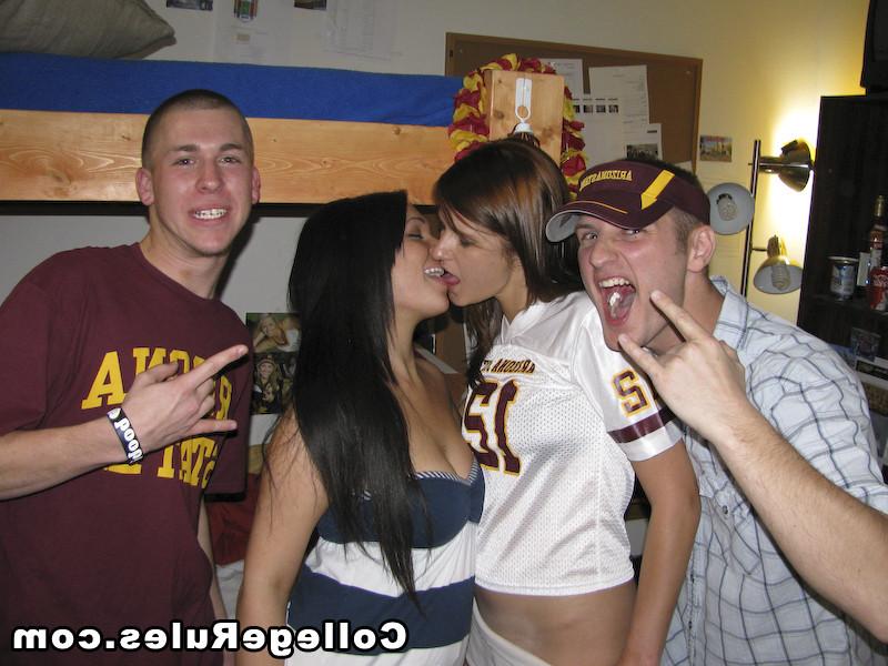15P Hot college girls love blowjob