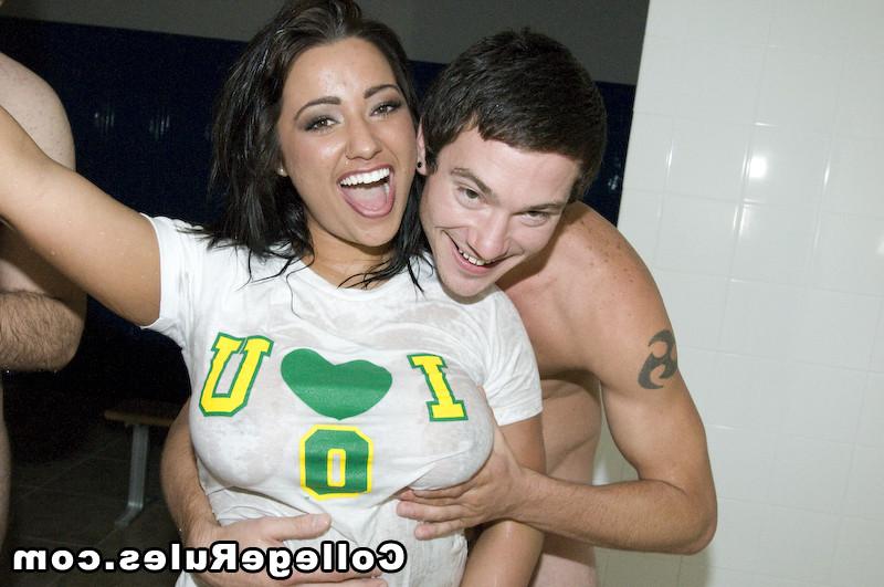 15P Awesome college fuckfest