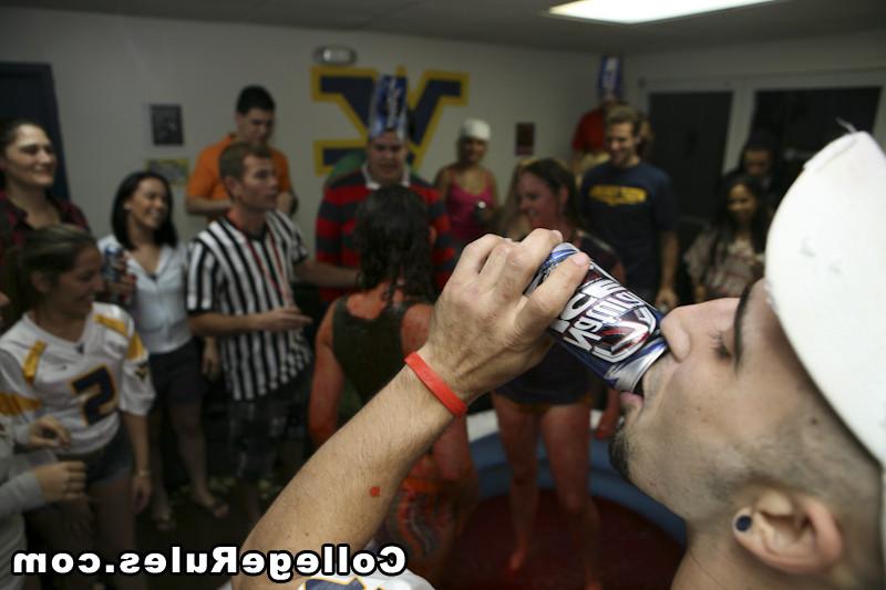 15P Tattooed college girl is getting pounded in a hard way