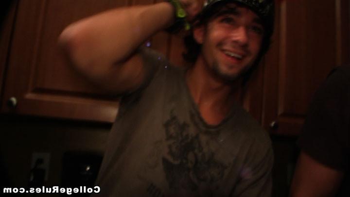 15P Drunk college girl gives her man a non-stop blowjob