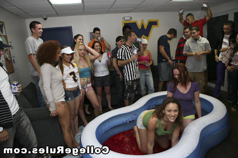 15P Pretty college girl is fucked from behind after party