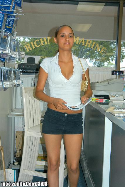15P Latina hottie getts banged her first day in america in these hot pix