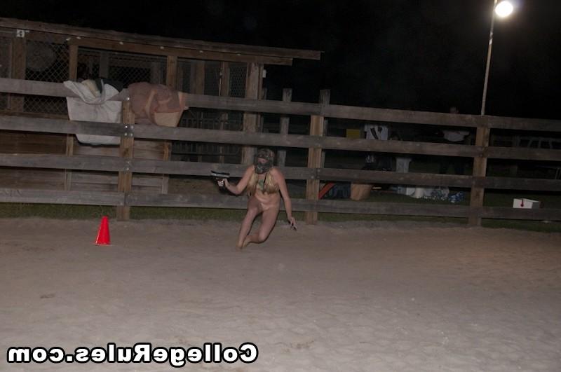 15P College girls are drunk then fingers each others pussies