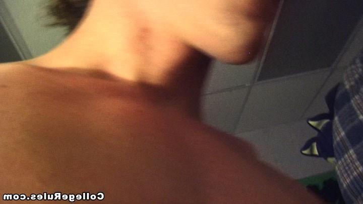15P College girls are drunk then fingers each others pussies