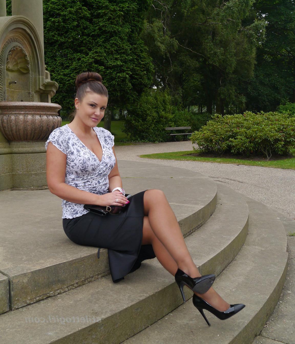 16P Sexy Karen raises shoe fetish desires in a pair of silky nylons 